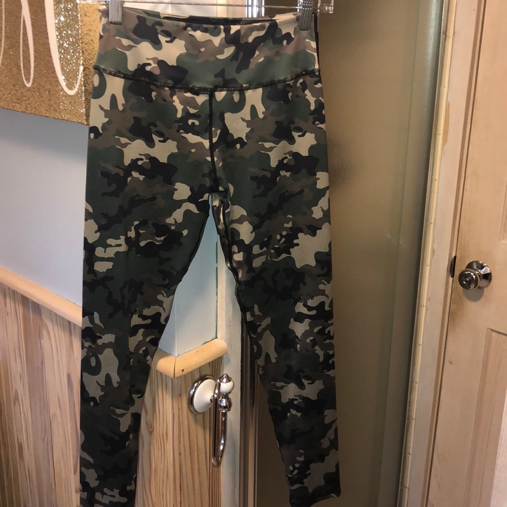 Camouflage Lotus Leggings